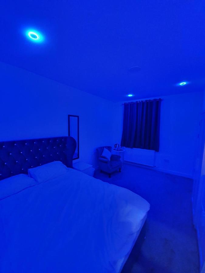Beautiful Rooms Shaw St And Pine St Bury  Luaran gambar