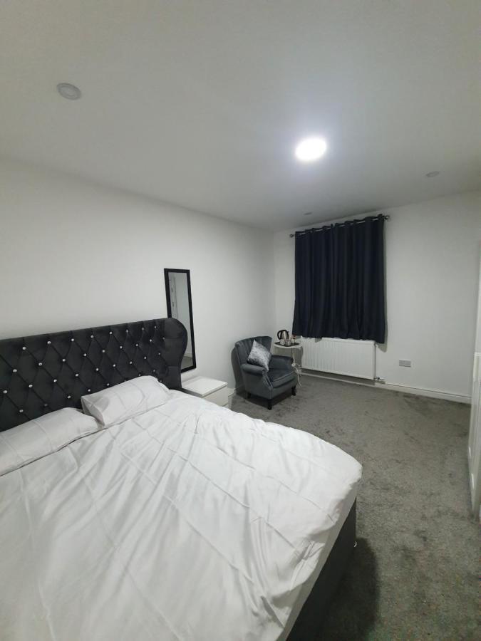 Beautiful Rooms Shaw St And Pine St Bury  Luaran gambar